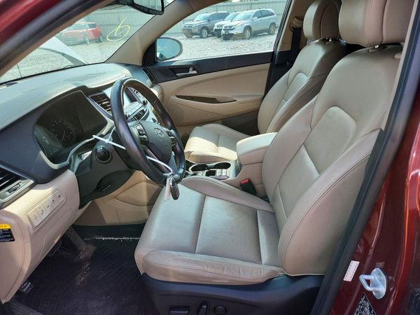 2018 HYUNDAI TUCSON — DENT