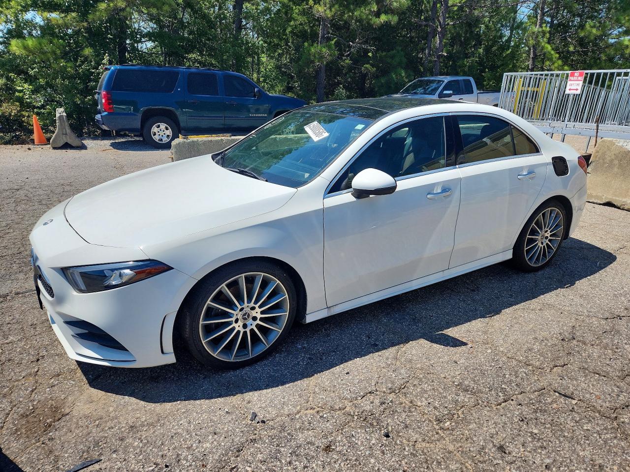 2019 MERCEDES-BENZ A-CLASS A220 — Front 3/4