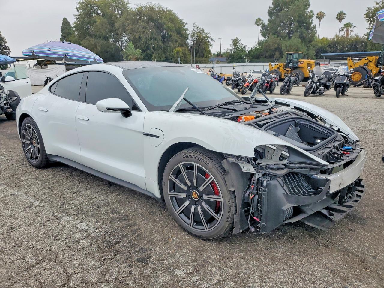 2020 PORSCHE TAYCAN