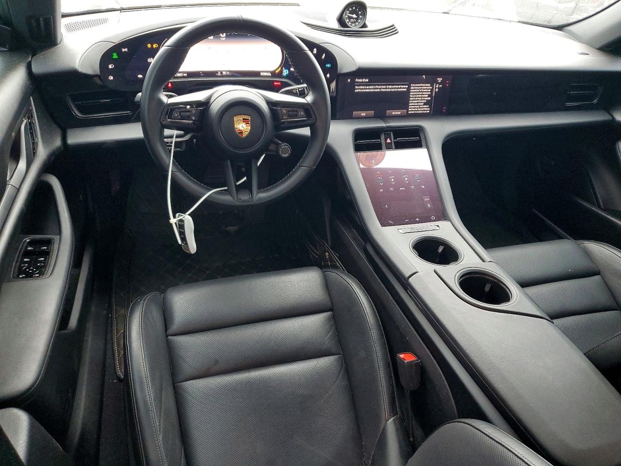 2020 PORSCHE TAYCAN