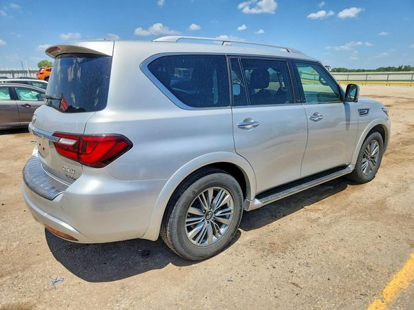 2022 INFINITI QX80