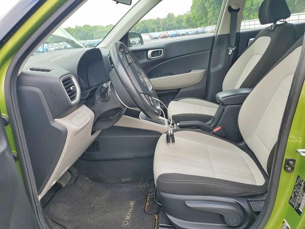 2021 HYUNDAI VENUE SEL & Denim