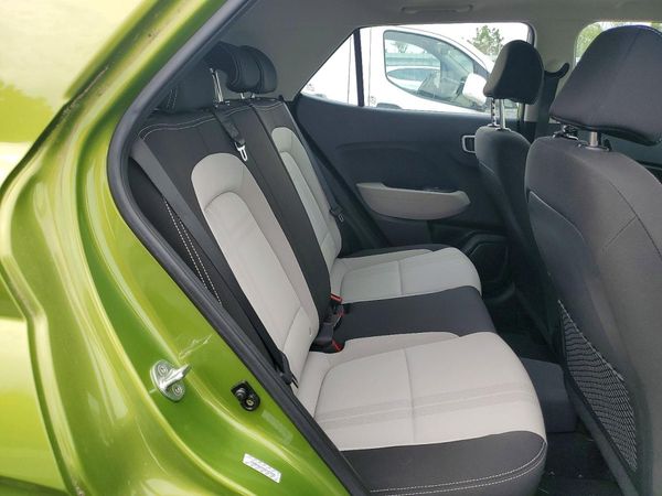 2021 HYUNDAI VENUE SEL & Denim