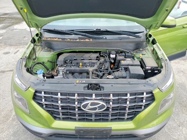 2021 HYUNDAI VENUE SEL & Denim