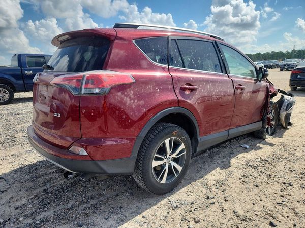 2018 TOYOTA RAV4 Adventure/XLE