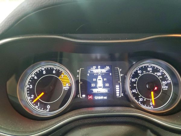 2019 JEEP CHEROKEE LATITUDE 4X4