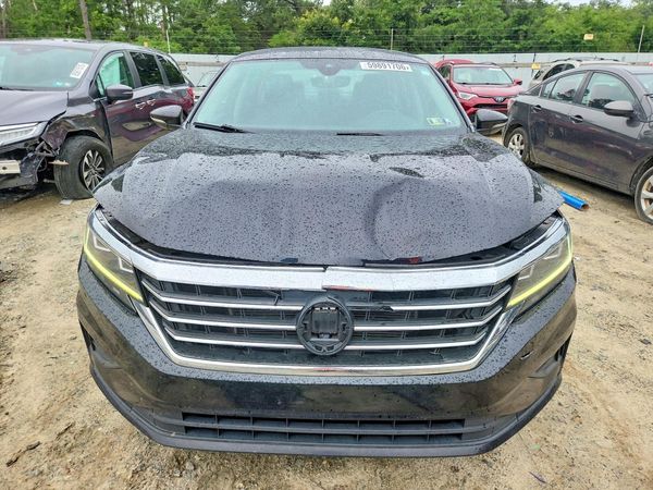 2021 VOLKSWAGEN PASSAT SE