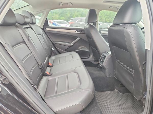 2021 VOLKSWAGEN PASSAT SE