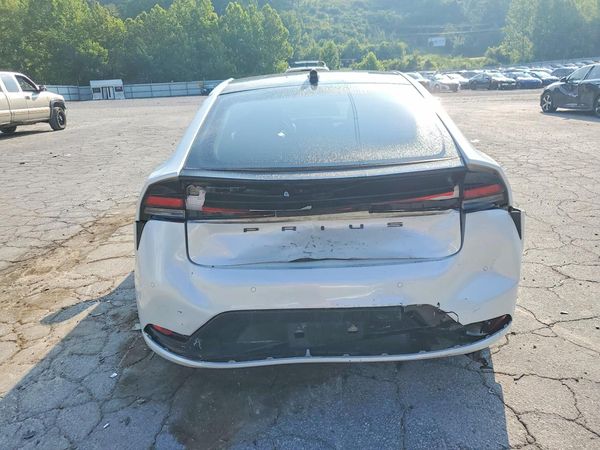 2024 TOYOTA PRIUS