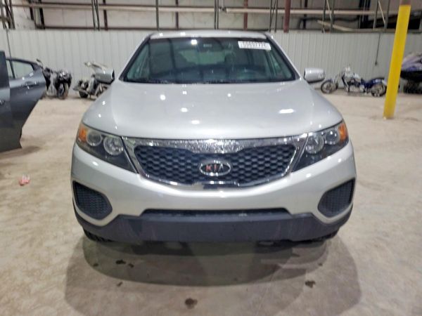 2013 KIA SORENTO Base / LX