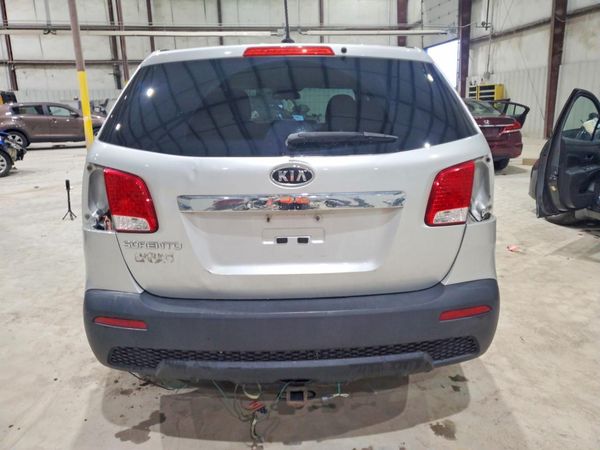 2013 KIA SORENTO Base / LX