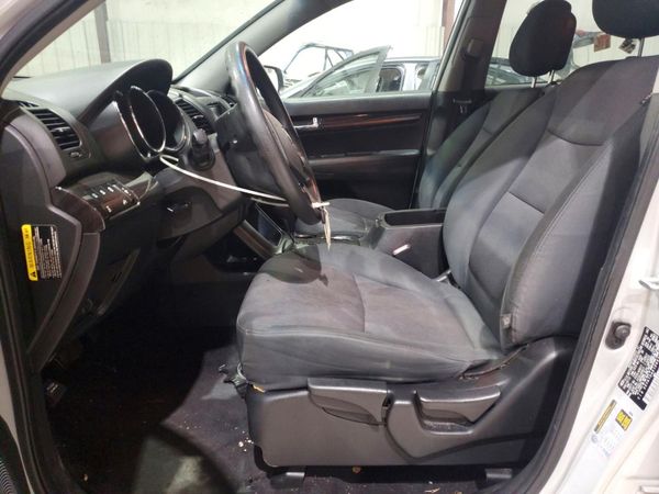2013 KIA SORENTO Base / LX
