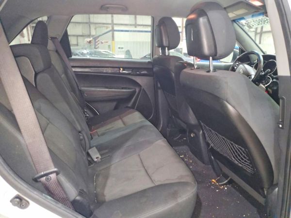 2013 KIA SORENTO Base / LX