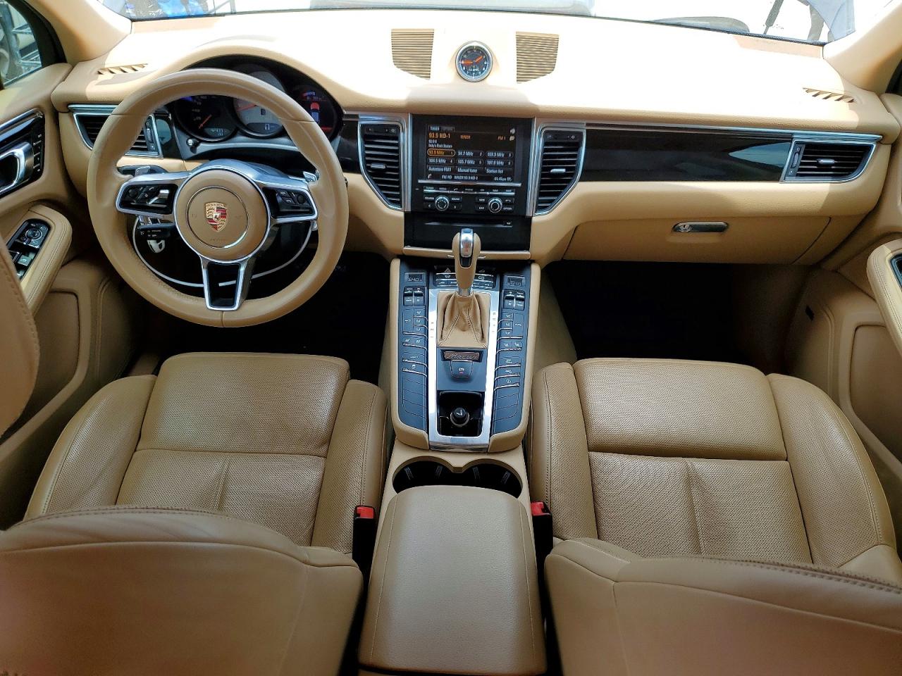 2015 PORSCHE MACAN
