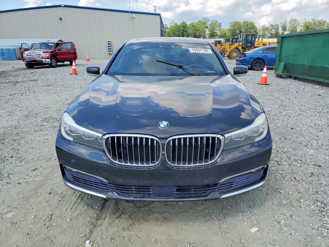 2016 BMW 740