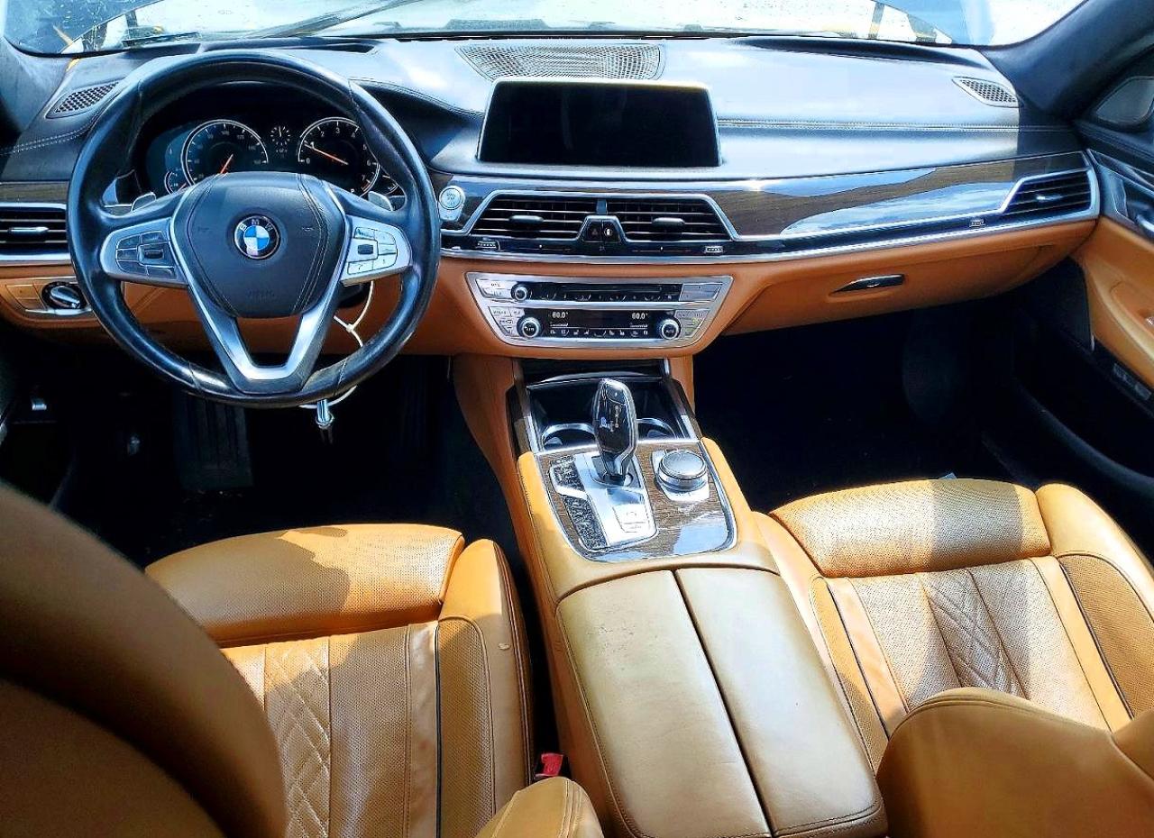 2016 BMW 740