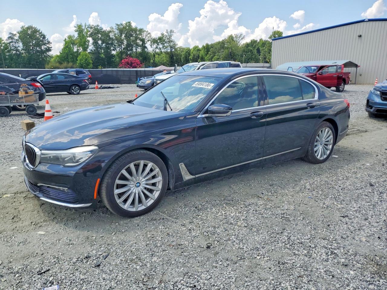 2016 BMW 740