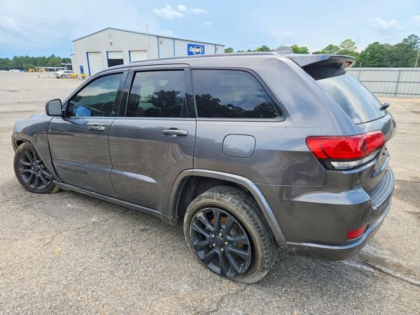 2018 JEEP GRAND CHEROKEE LAREDO 4X2