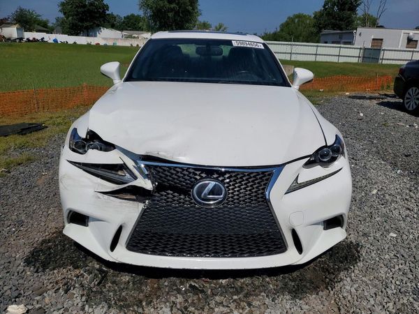 2016 LEXUS IS 300