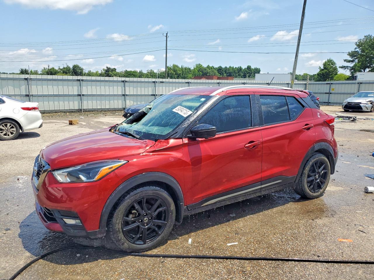 2020 NISSAN KICKS