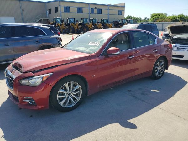 2015 INFINITI Q50