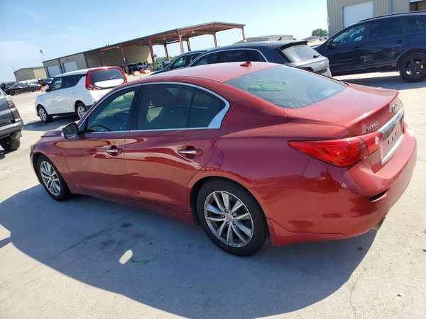 2015 INFINITI Q50