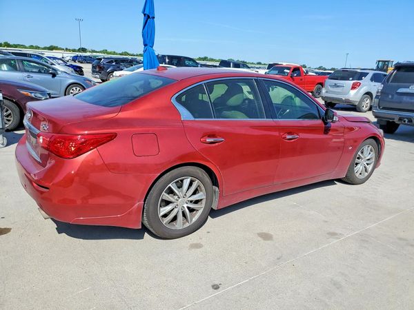 2015 INFINITI Q50