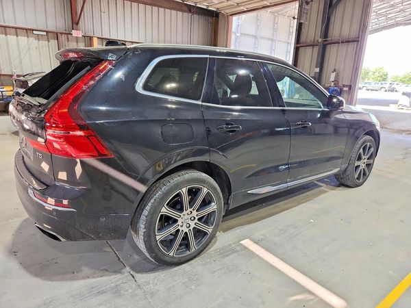 2019 VOLVO XC60 Inscription