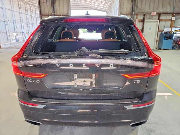 2019 VOLVO XC60 Inscription