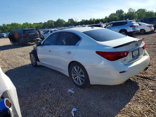 2015 INFINITI Q50