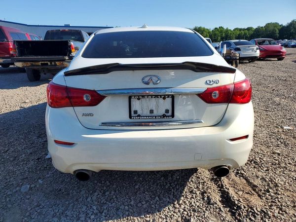 2015 INFINITI Q50