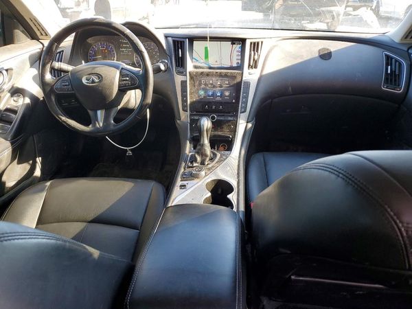 2015 INFINITI Q50