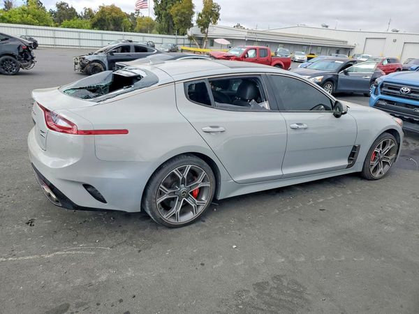 2021 KIA STINGER GT2