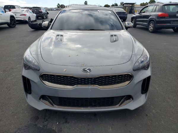 2021 KIA STINGER GT2
