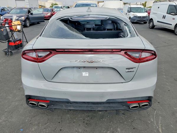 2021 KIA STINGER GT2