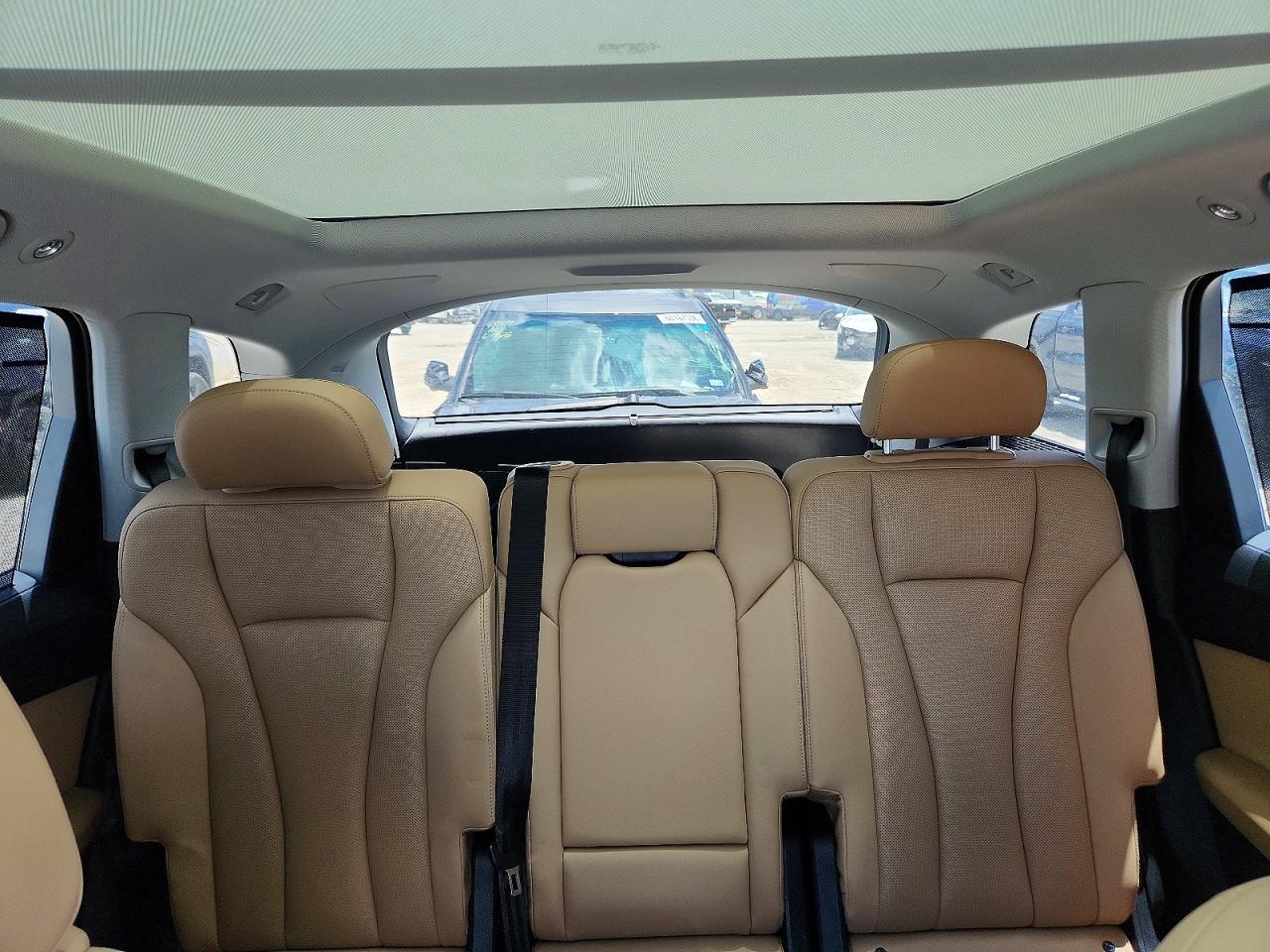 2020 AUDI Q7 quattro Premium Plus