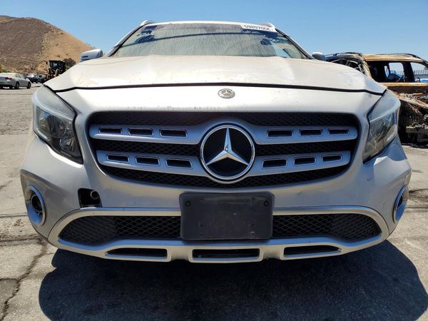 2018 MERCEDES-BENZ GLA GLA250
