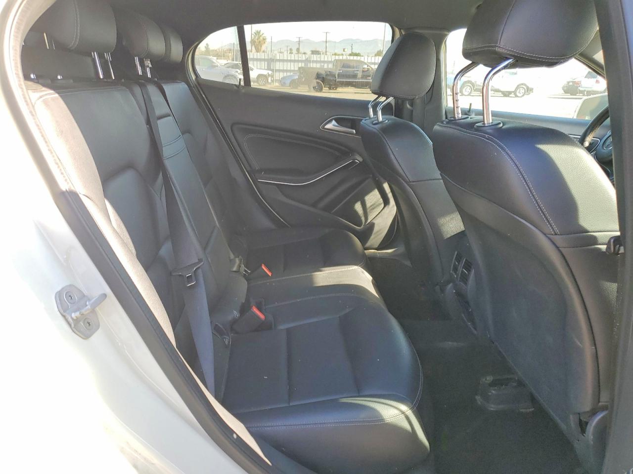 2017 MERCEDES-BENZ GLA GLA250