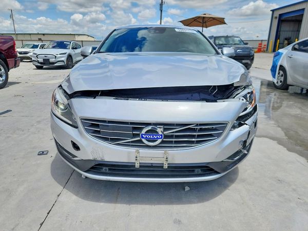 2017 VOLVO S60 Platinum