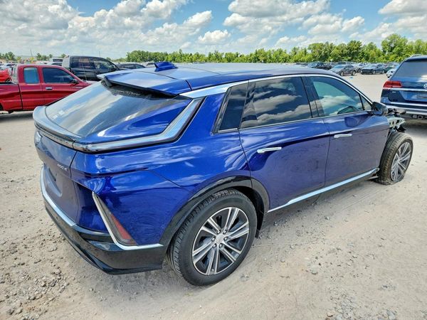 2024 CADILLAC LYRIQ