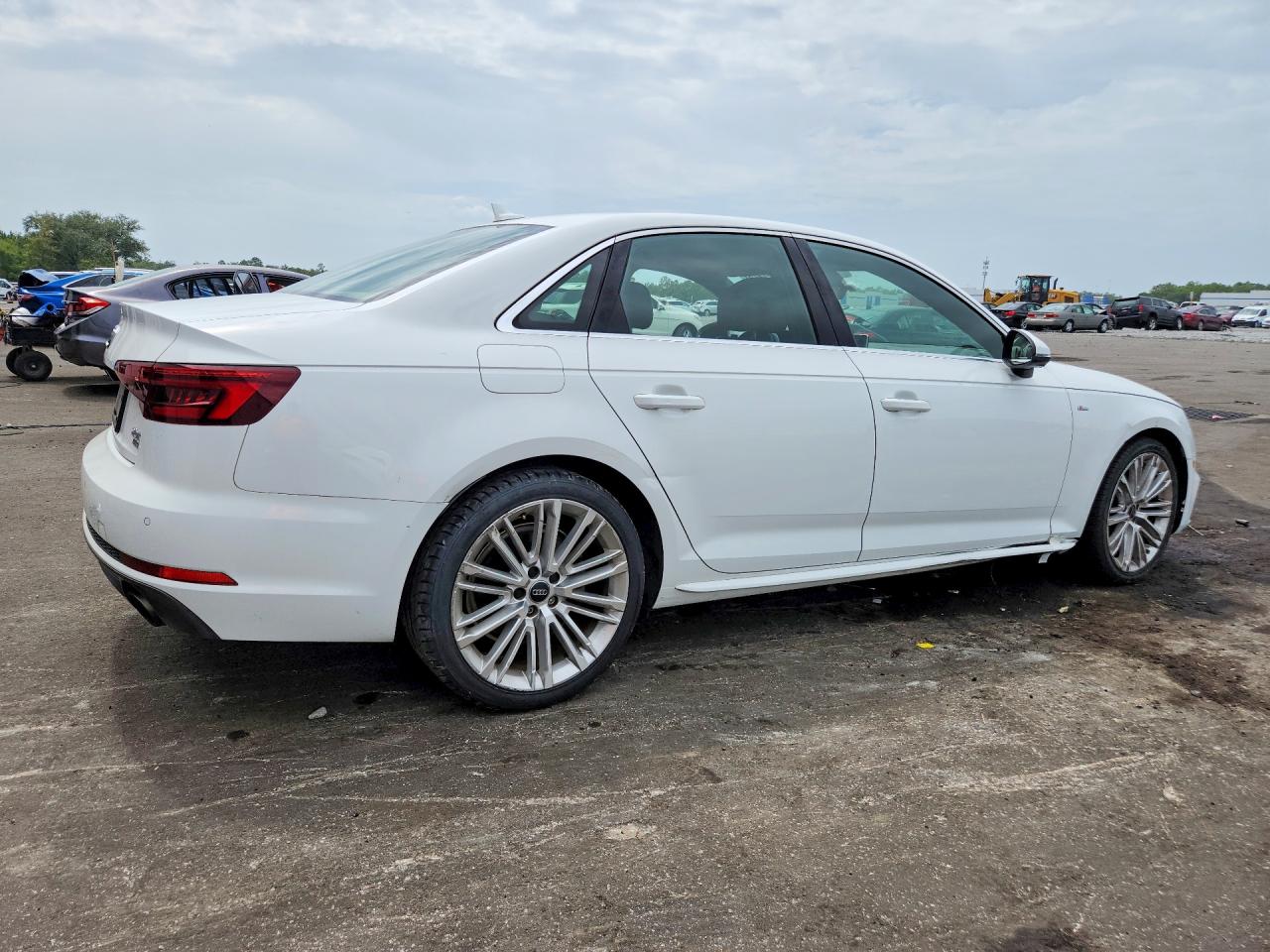 2018 AUDI A4 Prestige