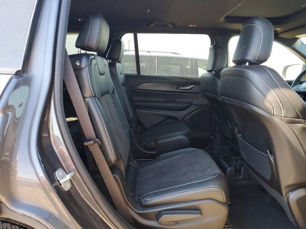 2024 JEEP GRAND CHEROKEE L LAREDO 4X4