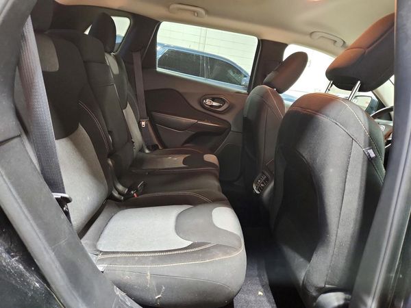 2017 JEEP CHEROKEE SPORT 4X4