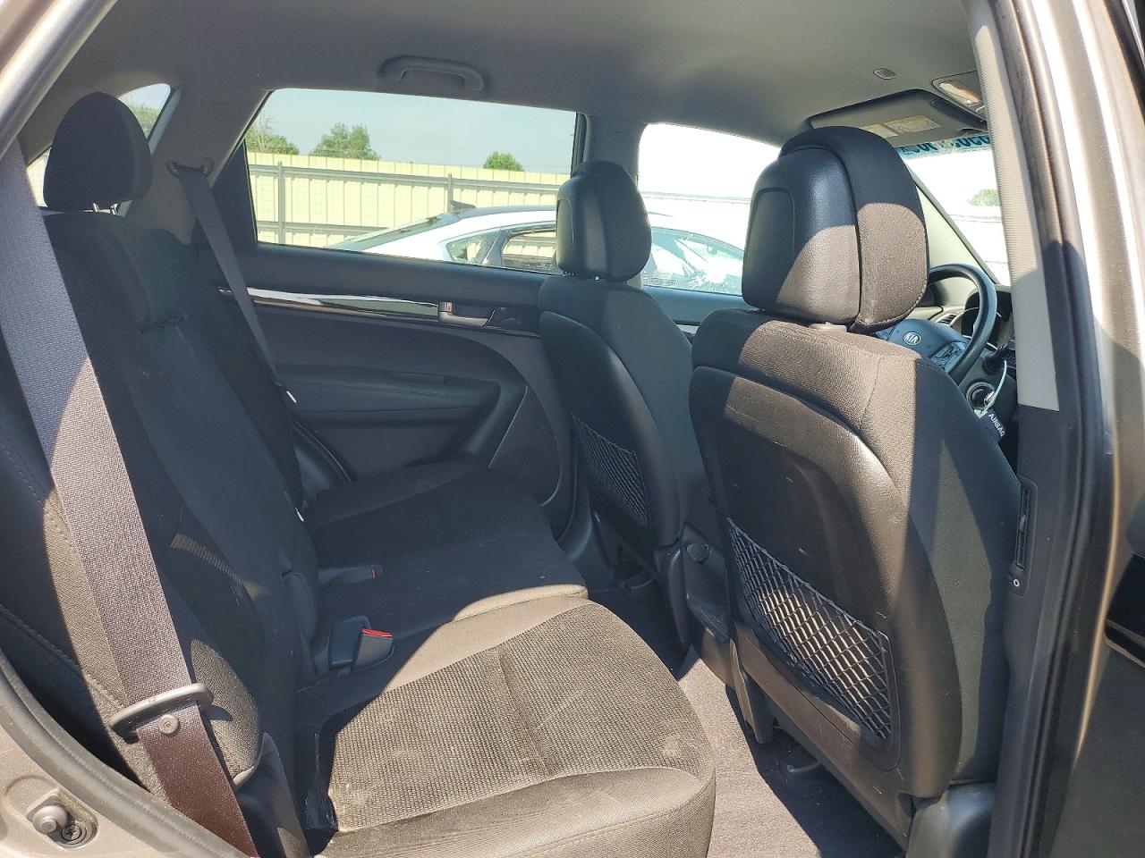 2015 KIA SORENTO GL
