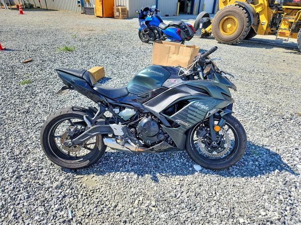 2025 KAWASAKI EX