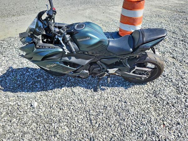 2025 KAWASAKI EX