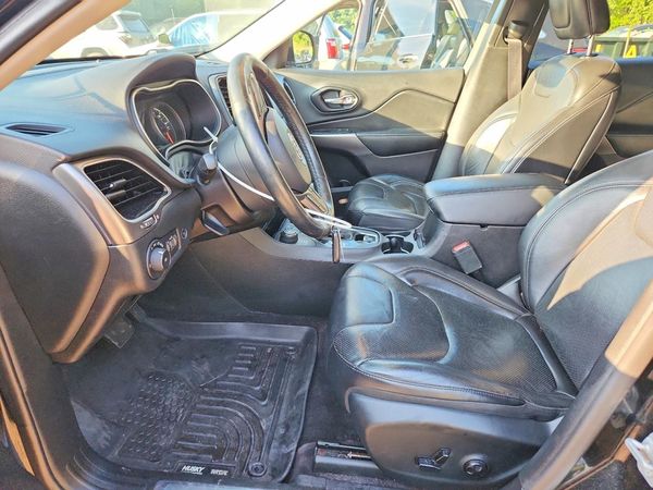 2019 JEEP CHEROKEE