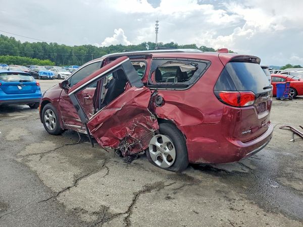 2017 CHRYSLER PACIFICA Touring L Plus