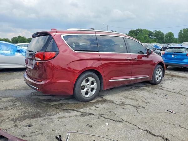 2017 CHRYSLER PACIFICA Touring L Plus