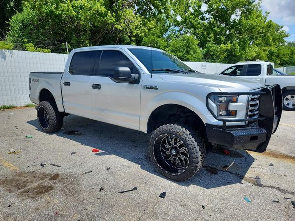 2017 FORD F150 SuperCrew